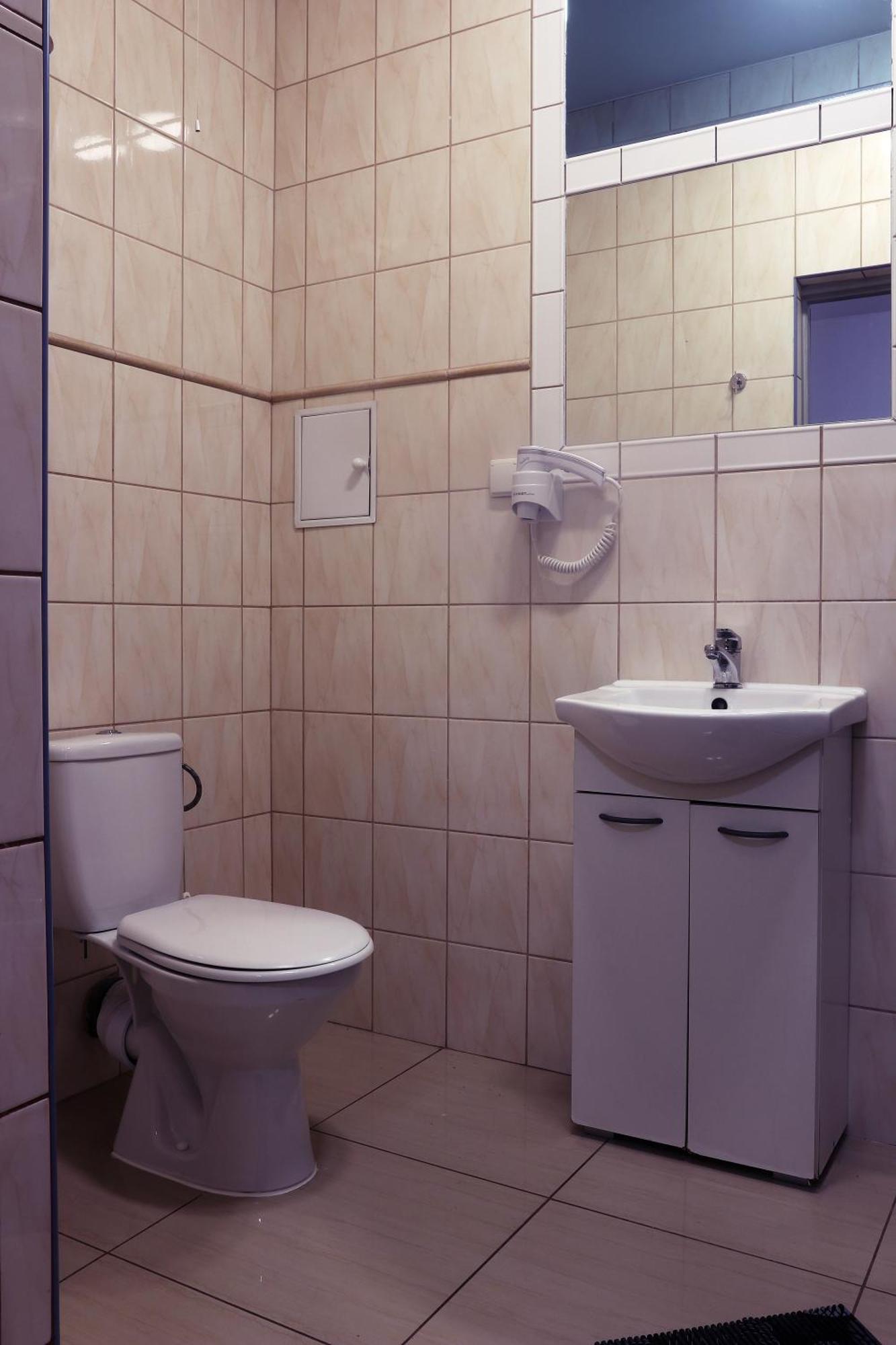 Hotel Dworek فروتسواف المظهر الخارجي الصورة