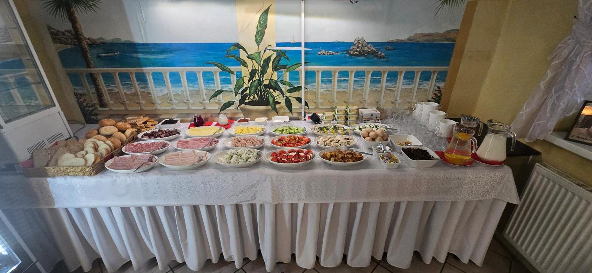 Hotel Dworek فروتسواف المظهر الخارجي الصورة